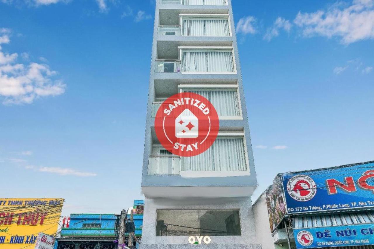 Oyo 176 374 Hotel Nha Trang Eksteriør bilde
